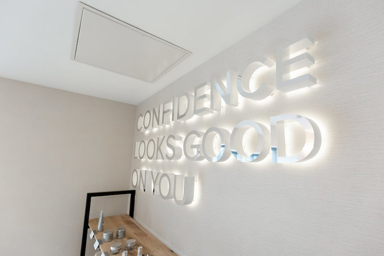 醫美機構形象墻